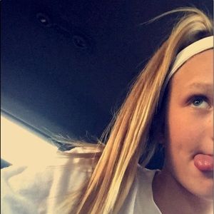 Meet your Posher, Jade